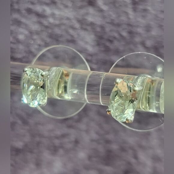 Brazilian Goshenite Solitare Stud Earrings in Sterling Silver - Picture 3 of 14